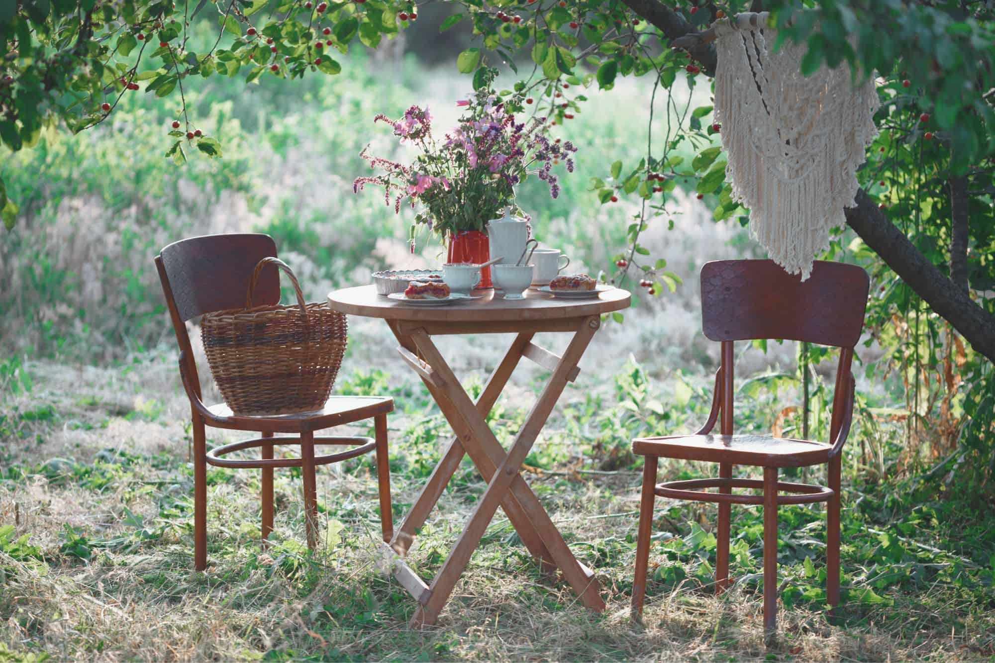 9 Best Ways of Protecting Your Wooden Garden Furniture * | Lisa's Notebook