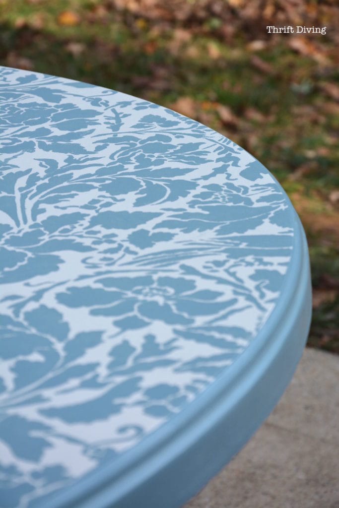 How to Paint Outdoor Furniture - Thrift Diving Blog