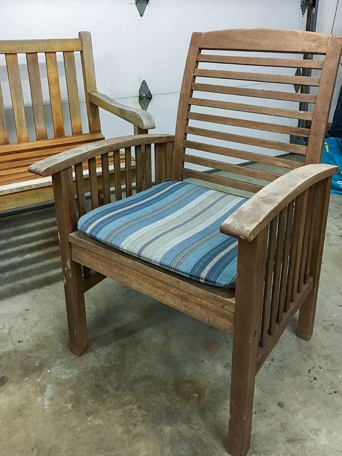 Painting Outdoor Furniture