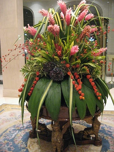 25 best images about Large flower arrangements on Pinterest | Flower