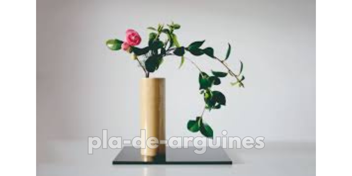 Nageire japanese flower arrangement