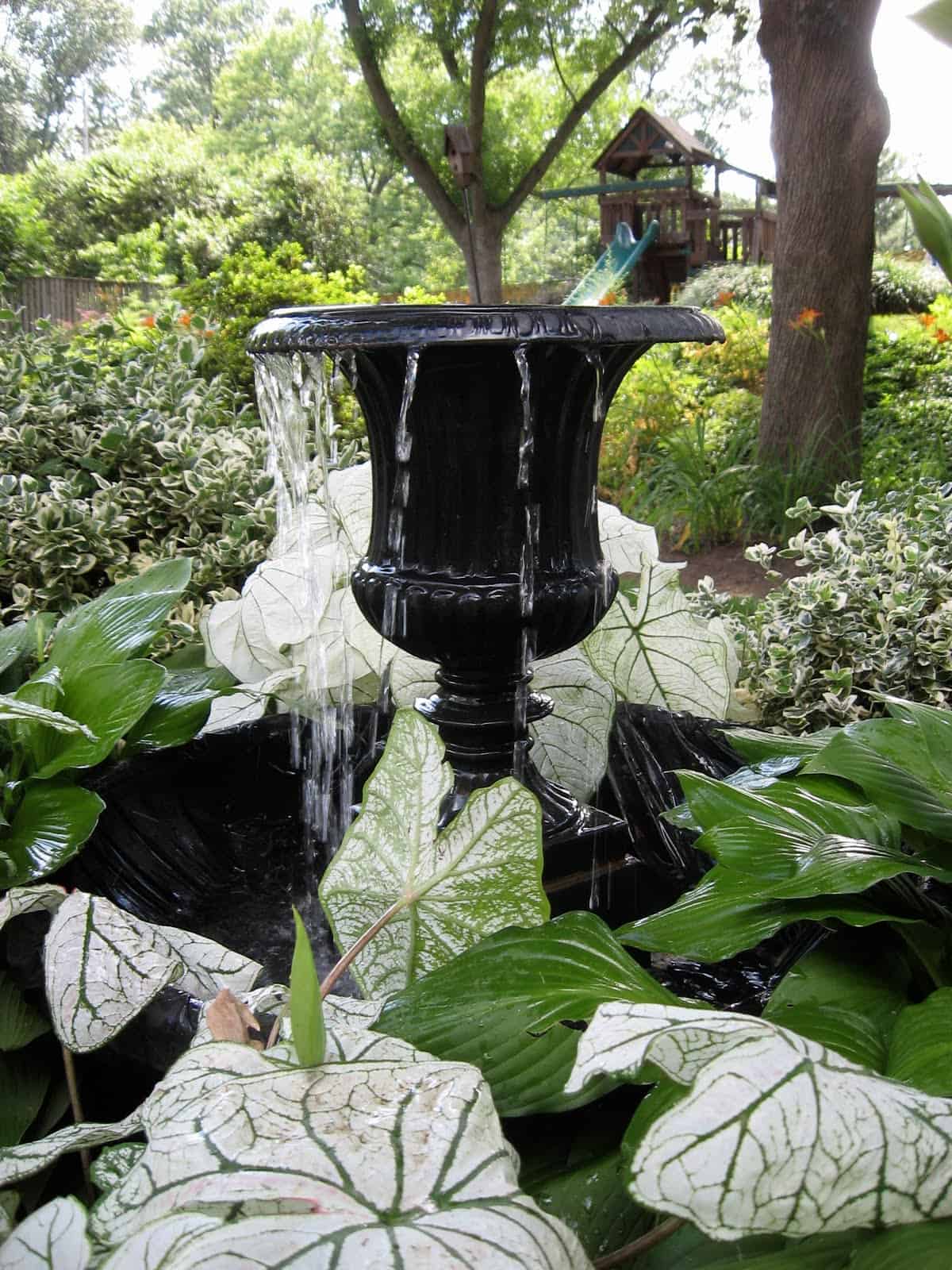 23 Astonishing DIY Garden Fountain Tutorials
